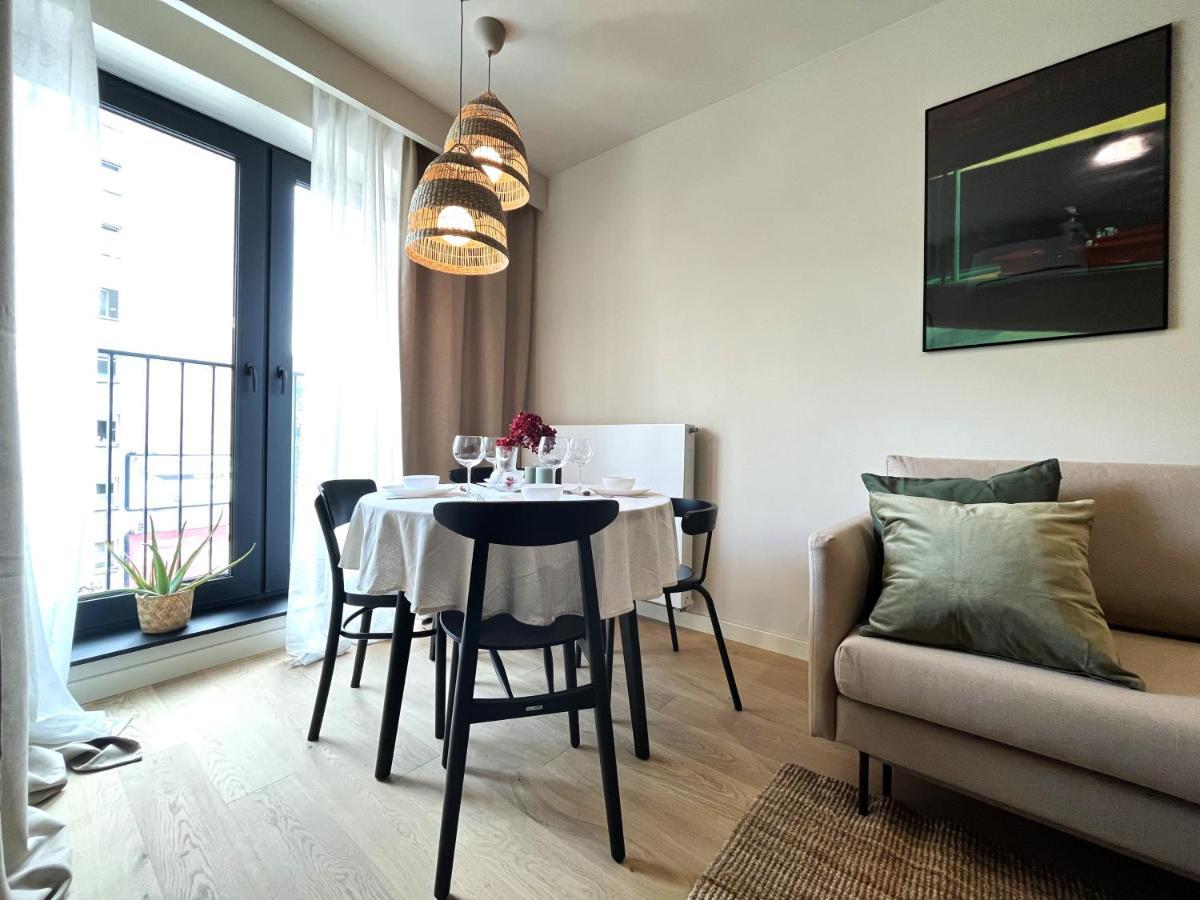 Wyszynskiego Apartment - Self Check-In 20H - Parking &Lift ヴロツワフ エクステリア 写真